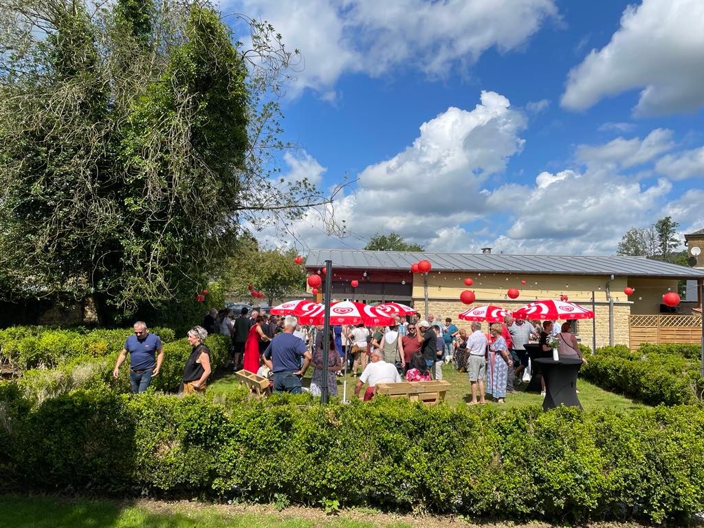 Inauguration du bar à Tim en 2024
