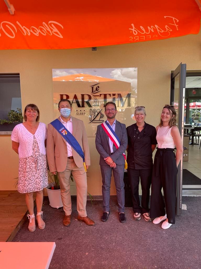Inauguration du bar à Tim en 2024.