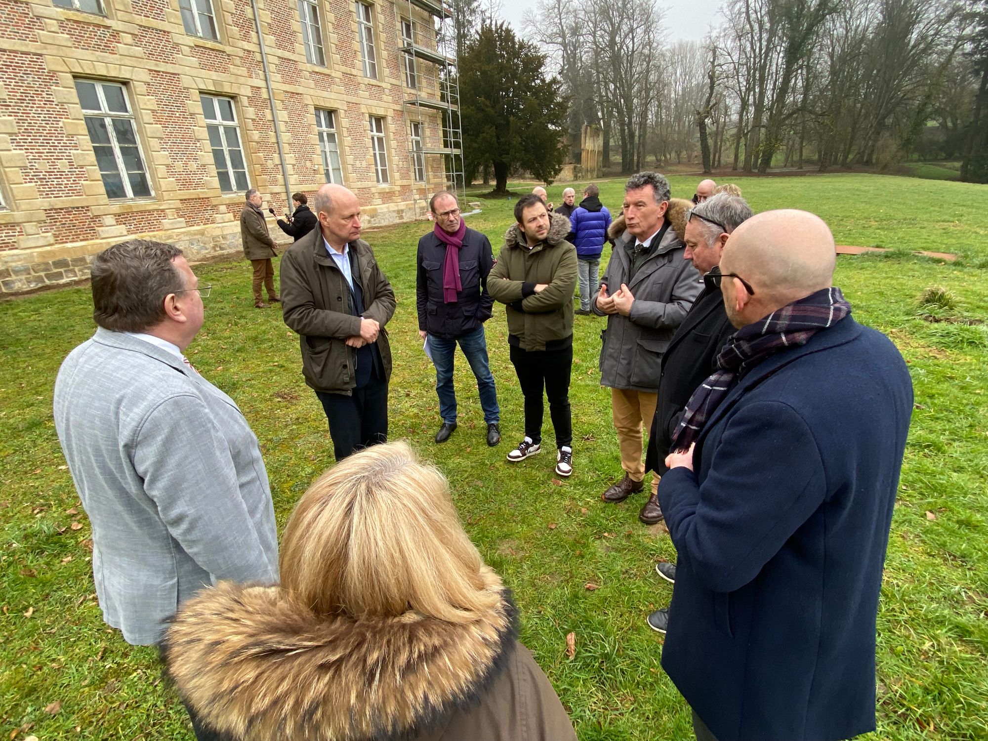 A Fagnon, rencontre autour du projet de l'Abbaye des Sept Fontaines.